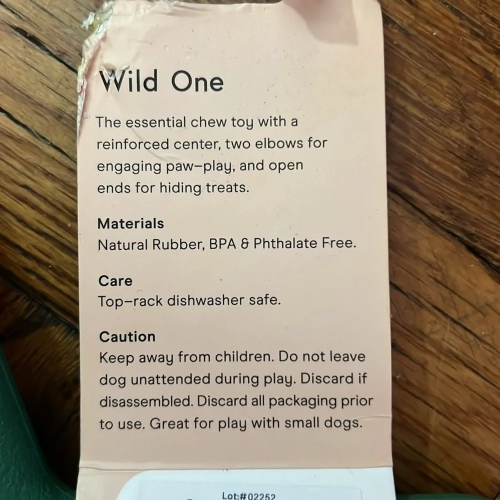 NWT wild one bolt bite chew toy green for small dogs